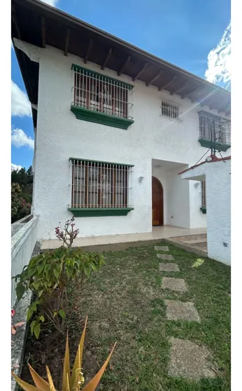 En Venta Casa Los Naranjos 400 Mts