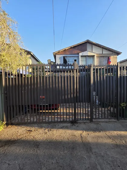 Se Vende Casa En Calle Primavera, Puente Alto.