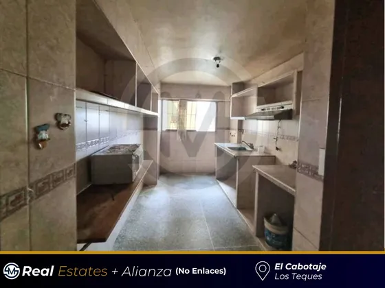Sm Ext Venta: Apartamento En Piso 13  Los Teques | Cabotaje | Zona Céntrica | 90 M² | 3 Habitaciones | 2 Baños | 1 Puesto De Estacionamiento 