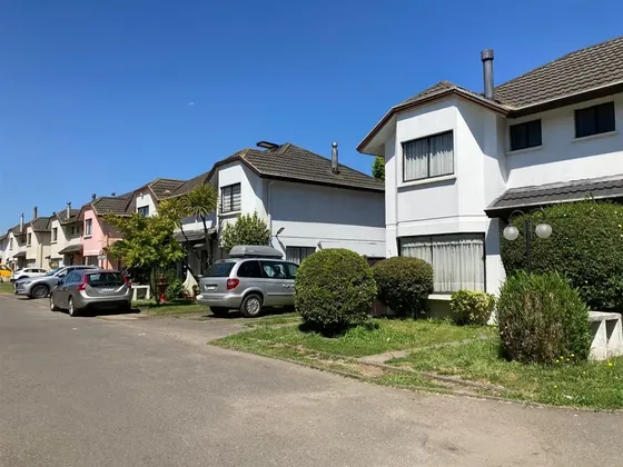 Casa Condominio En Venta De 3 Dorm. En Concepción