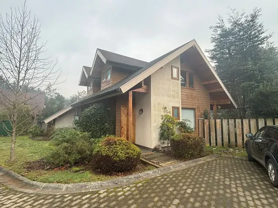 Arrendamos Bonita Casa En Condominio Lomas Del Carmen Temuco
