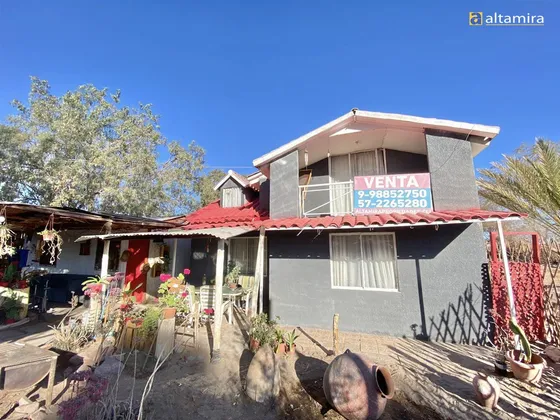 Casa En Venta De 3 Dorm. En Pica