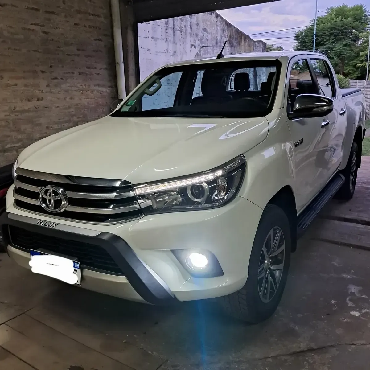 Toyota Hilux 2.8 cd srx 4x4 manual
