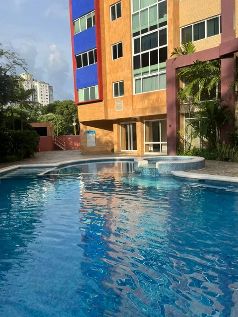 Apartamento En Valencia Urb La Trigaleña-resd Portales De Shalimar.jgcs