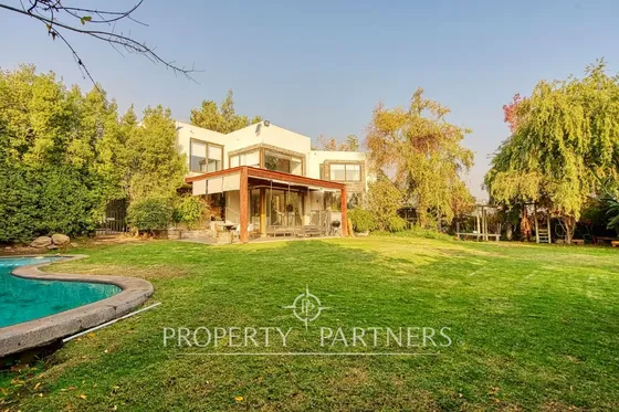 Venta De Hermosa Y Amplia Casa Arboretum