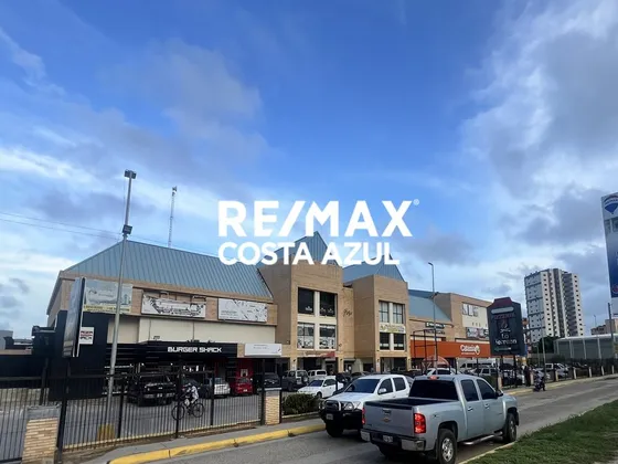 En Venta Localplanta Baja En El Centro Comercial Morrocoy Plaza En Tucacas