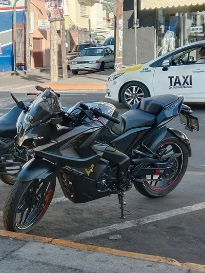 Pulsar Rs 200 Bajaj