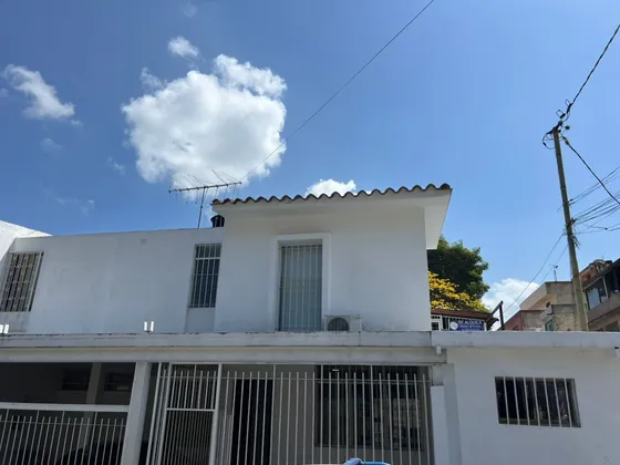 Alquiler Casa Comercial En El Pueblo De Baruta Con 130m2. Mafer.