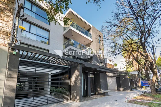 Venta Semipiso 4 Ambientes C/doble Cochera Y Balcón En Haedo