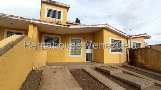 Rosa Rodríguez Alquila Casa En Hacienda Yucatan, Barquisimeto 25-16818