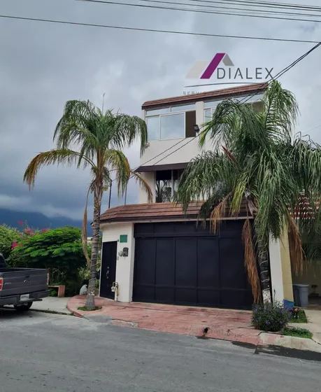 Casa En Venta En Col. Real De Cumbres, Monterrey N.l.