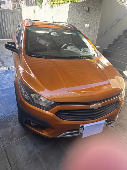 Chevrolet Onix 1.4 Activ Aut. 5p