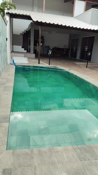  Casa De Esquina Próx. Estr. Do Campinho    Próx. Á Padaria Craque Do Pão  