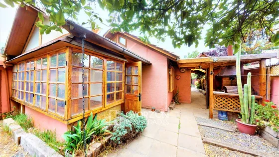 Casa De 3 Dormitorios 2 Baños Sala De Estar Escritorio