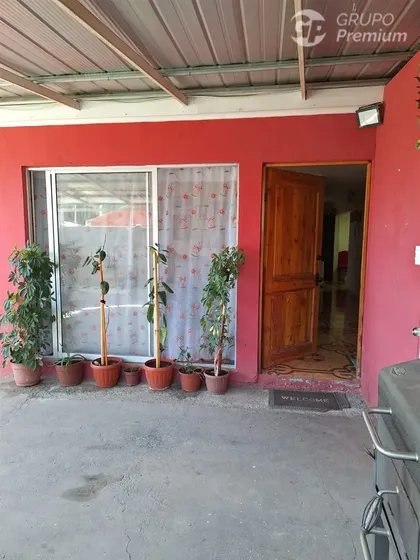 Casa En Venta De 5 Dorm. En Mostazal