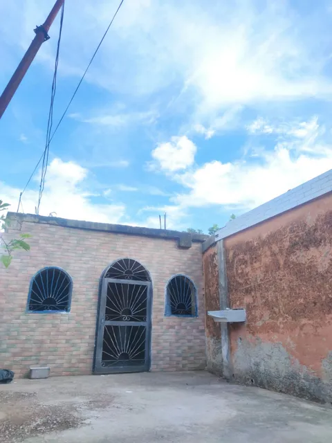 Casa En Mundo Nuevo, Los Robles Ic-00327