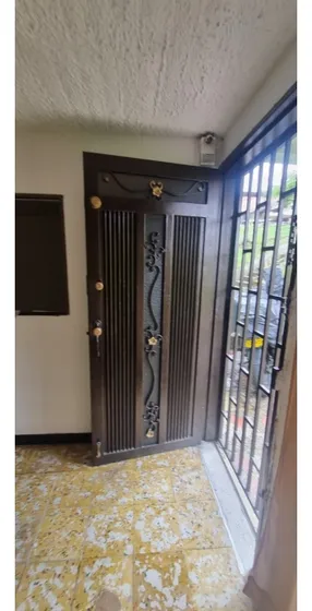 Casa Bifamiliar Primer Piso En Venta Niquia Camacol