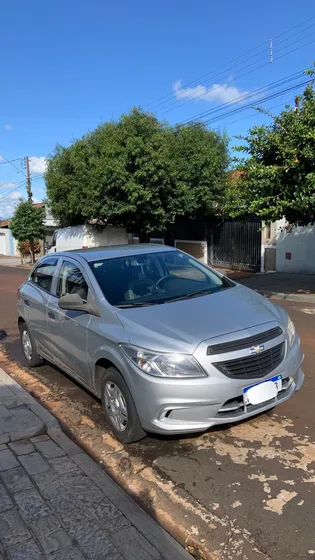 Chevrolet Onix 1.0 Ls 5p