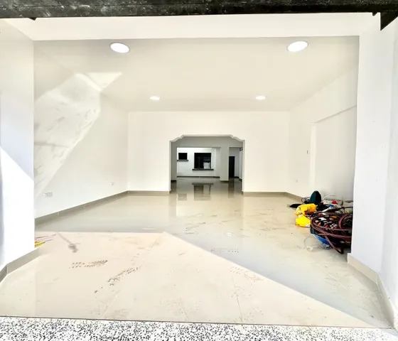 Local Versalles 85m2