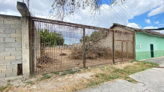 Terreno En Venta En La Avenida Libertador De Cabudare Cod: 25-4367 Jpg-1