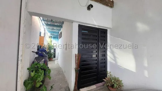 Milagros Inmuebles Casa Venta Barquisimeto Lara Zona Centro Economica Residencial Economico Código Inmobiliaria Rent-a-house  24-16323