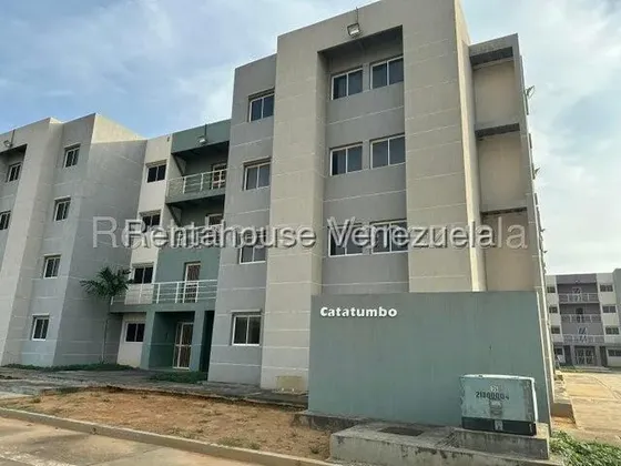 En Venta Apartamento En Gris, Terrazas De Ciudadela, Maracaibo. 2 Habitaciones Y 2 Baños, Sala, Comedor, Cocina Y Lavandería, Un Estar Que Puede Acondicionarse Para Una Tercera Habitación. 50.000$ Rf
