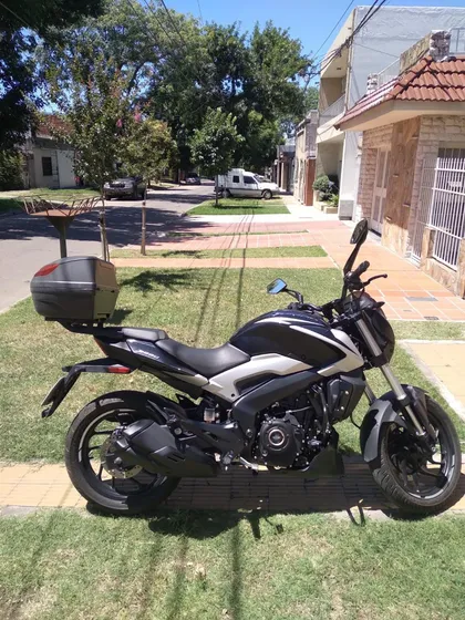 Dominar 250