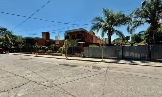 Departamento En Venta 2 Dormitorios, Pileta, Costanera.villa Carlos Paz