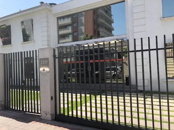 Impecable Ideal Institutos, Empresas, En Pleno Providencia