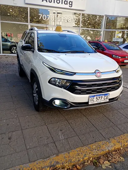 Fiat Toro 2.0 Volcano 4x4 At Ar