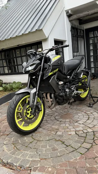 Yamaha Mt09