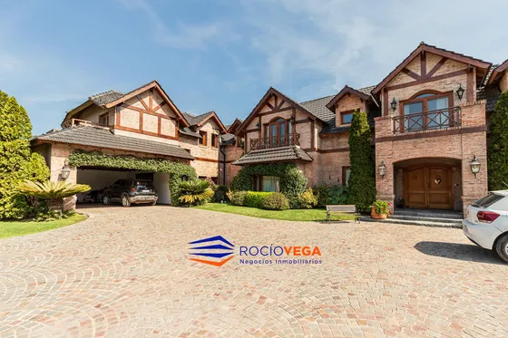 Casa En Venta En Country San Diego, Moreno