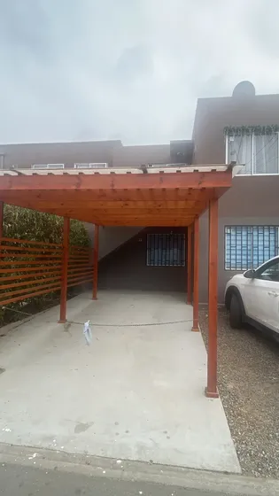 Se Vende Duplex En La Entrada De Las Compañías..