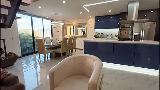 Apartamento Dúplex De 114 M2 En El Barrio Los Andes (estrato 4).  Piso 3 Y 4 Con Ascensor