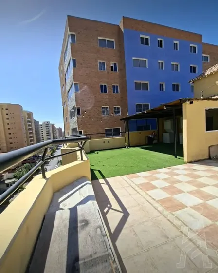 Apartamento Dúplex En El Conjunto Residencial Katty, Ubicado En La Calle Arismendi De La Ciudad De Lechería, Estado Anzoátegui.