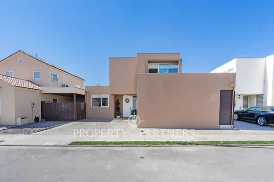 Hermosa Casa En Tranquilo Y Consolidado Sector De...