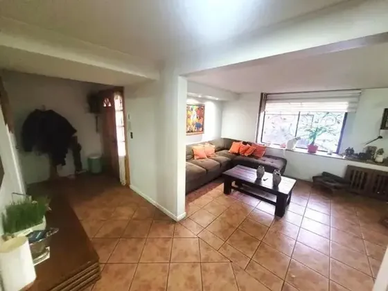 Amplia Y Comoda Casa, Oportunidad. 4d 4b 1e