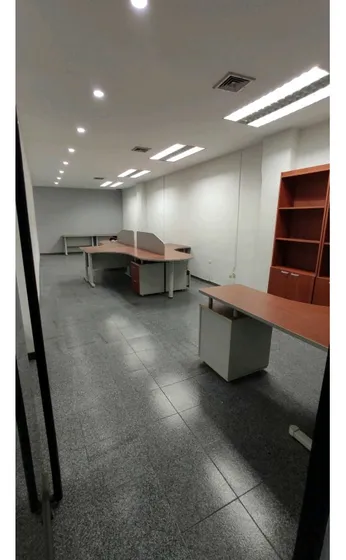 Alquilo Oficina 140m2 Los Ruices 4664