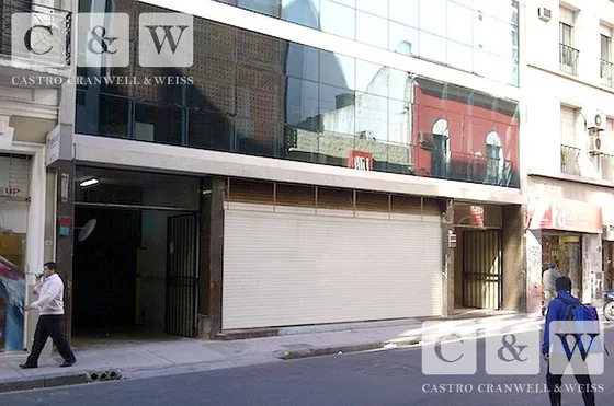 Excelente Local Comercial Desarrollado En Subsuelo Y Planta Baja