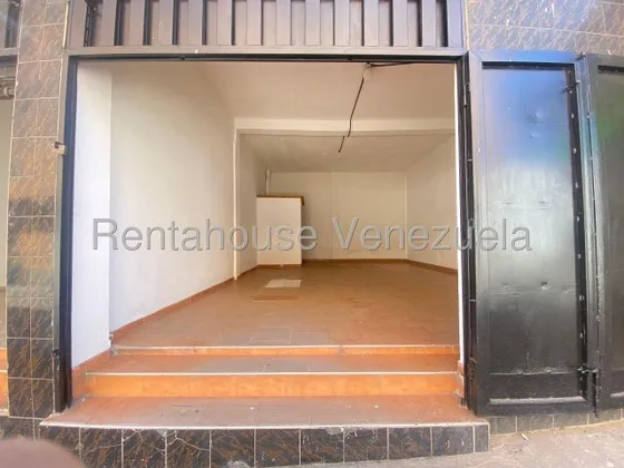 Local Comercial En Alquiler En Cabudare Zona Centro Posee 56m2 Baño Y Potencial Para Decorar A Tu Gusto! Cod 25 8191 Soy Gabi Irastorza Comunicate                                                      