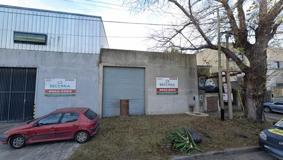 Lote Con Estructura Para Galpón En Hurlingham