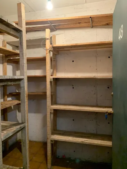 Bodega En Edificio
