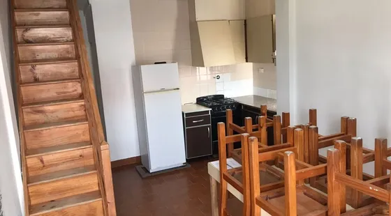 Departamento De Tres Ambientes En Primer Piso (201016)