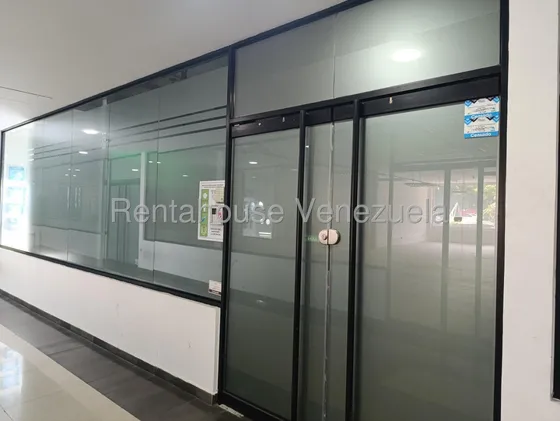 Deposito Con Oficina En Edificio Industrial En Alquiler En Boleíta Norte 25-23678 Mvg 