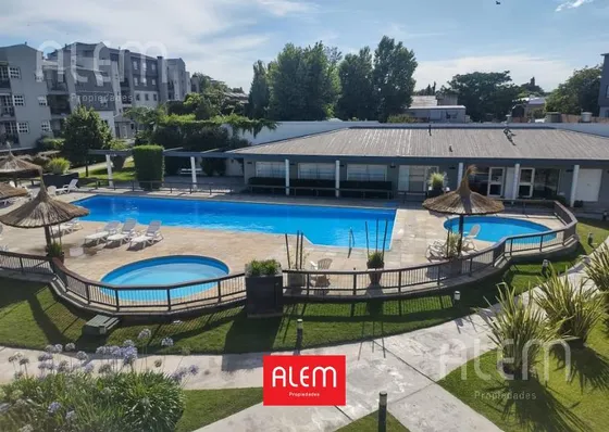 Departamento De 3 Dormitorios En Venta En Complejo Terrazas De Lomas