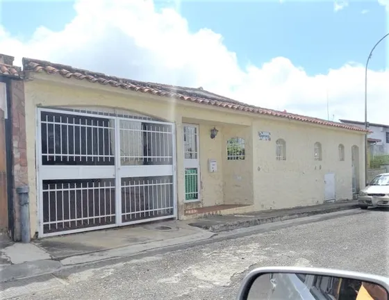 Casa Urb. Parque El Retiro