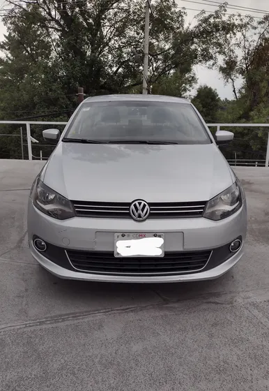 Volkswagen Vento 1.6 Highline At