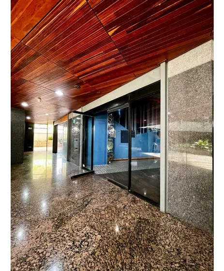 Vendo/alquilo Local 88m2 Lomas De La Lagunita 6363