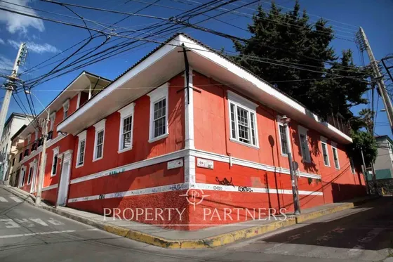  Casa Patrimonial En Cerro Alegre