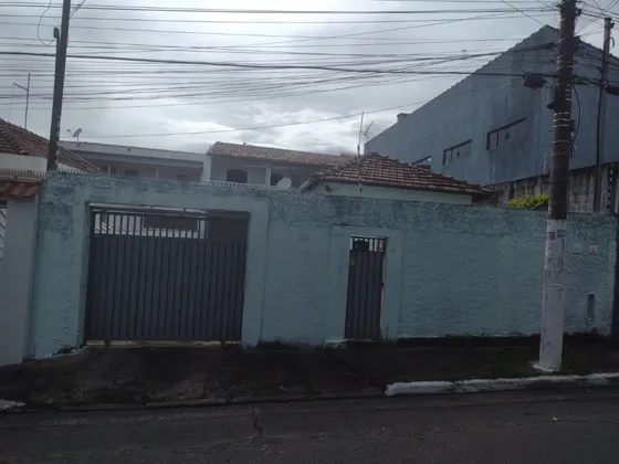 Casa Terrea  10x25 + 2 Casas